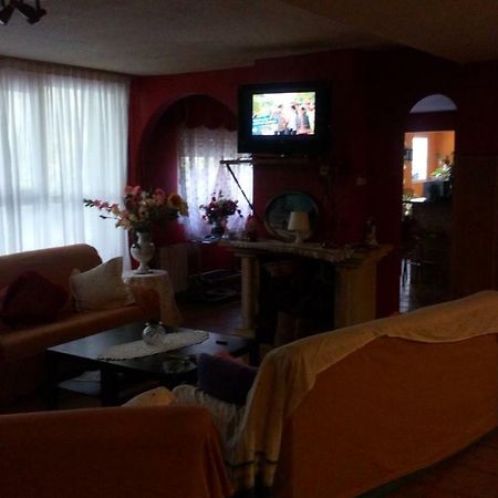 سوتيلو دي لا أدرادا Hostal El Venero المظهر الخارجي الصورة